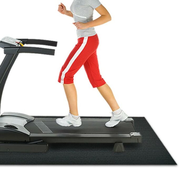 Black color treadmill mat Reduces Treadmills Noise and Impact, Protects Floors woman running on it