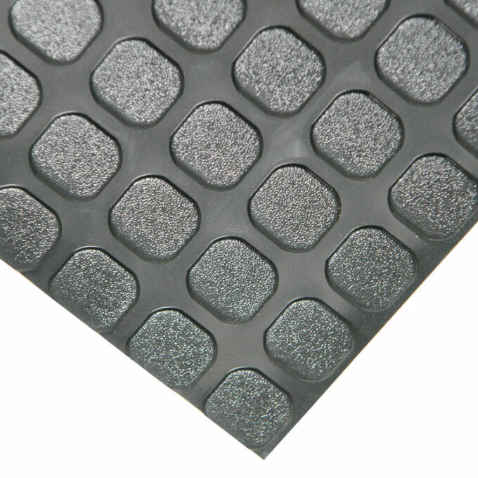 Black color block grip flooring corner shot