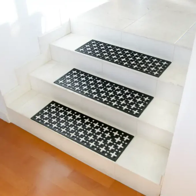 Non-Slip Stair Mat with Both a Functional and Aesthetic Design of stars