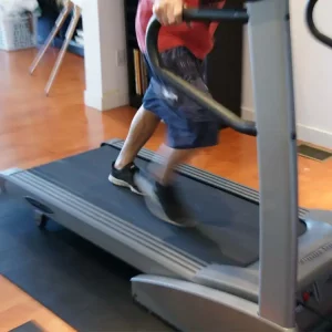 Black color treadmill mat Reduces Treadmills Noise and Impact, Protects Floors man running on treadmill