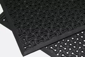 Doormats Black in color 2 piled