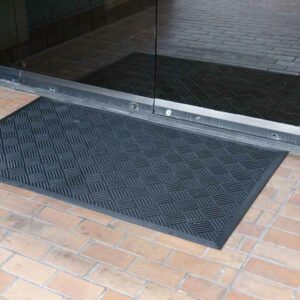 Black color checkered pattern Economical and Eco-Friendly Rubber Doormat