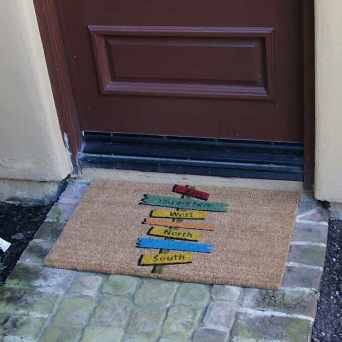 Lost? This Welcome Mat will Point Guests the Right Way